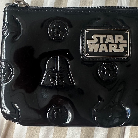 Disney Loungefly Star Wars Makeup Coin Bag - Picture 3 of 15